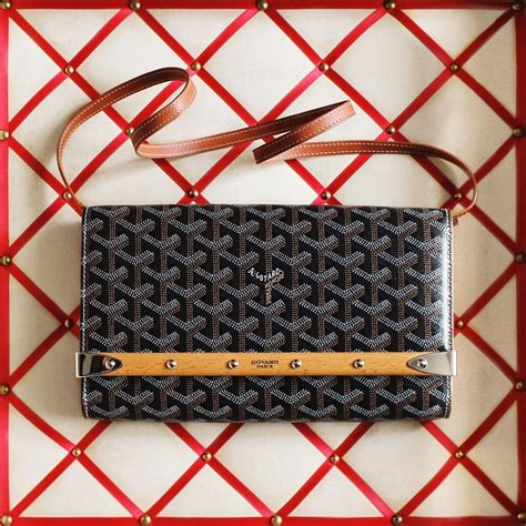 goyard monte carlo clutch pm size|buy goyard clutch.